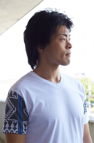 Navajo V-Neck